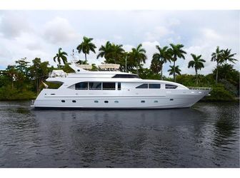 95' Intermarine 2001