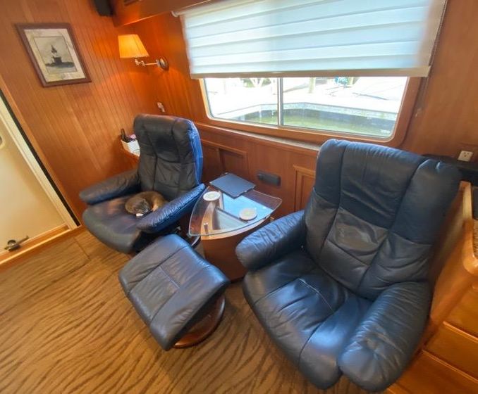  Yacht Photos Pics Salon Chairs