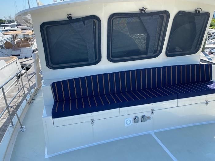  Yacht Photos Pics Bow Seating