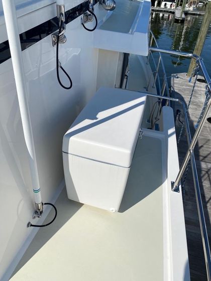  Yacht Photos Pics Deck Storage Locker