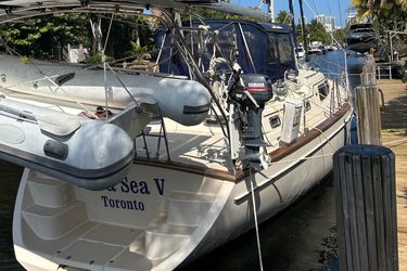 52' Island Packet 2003