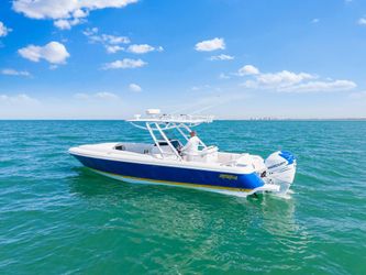 33' Intrepid 2013