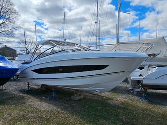 35' Beneteau 2024