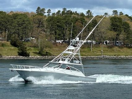 2005 Viking 45 Open Express
