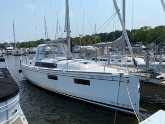 35' Beneteau 2019