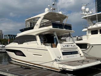 63' Prestige 2017