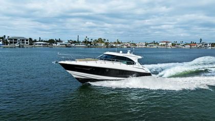 45' Cruisers Yachts 2014
