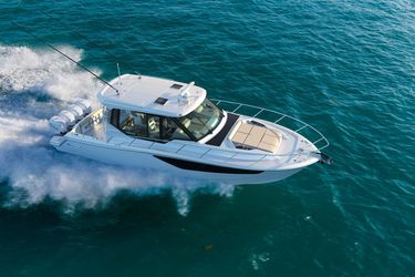 41' Boston Whaler 2022