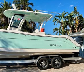29' Robalo 2018