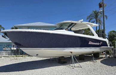 38' Tiara Yachts 2023