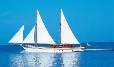 Halkitis Urania Ketch