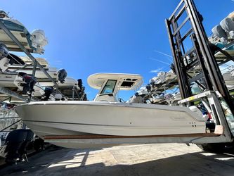 25' Boston Whaler 2021