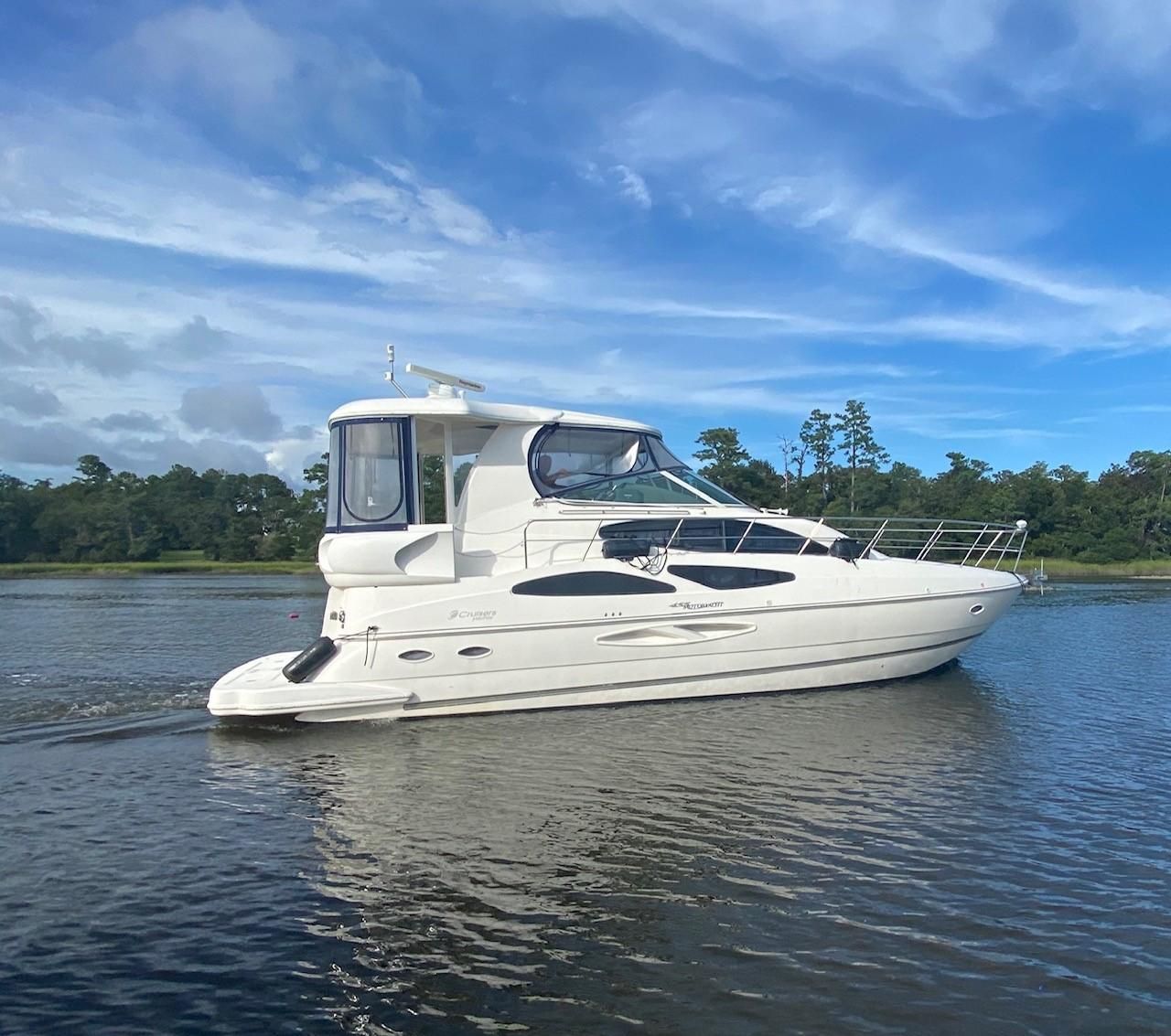 cruisers 455 motor yacht for sale