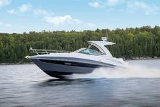Cruisers Yachts 35 Express