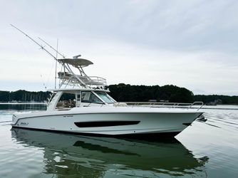 42' Boston Whaler 2017