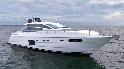 65' Pershing 2020