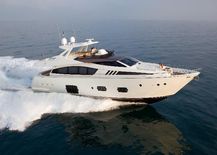 Ferretti Yachts 800 HT