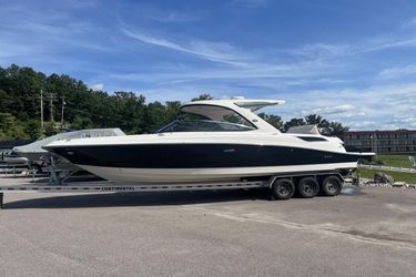 34' Sea Ray 2018