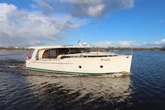 Greenline 40 hybrid