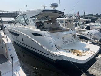 35' Sea Ray 2018