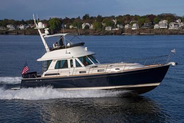 48' Sabre 2025