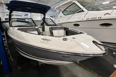 28' Sea Ray 2017