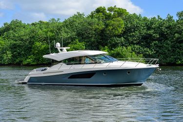 50' Tiara Yachts 2016