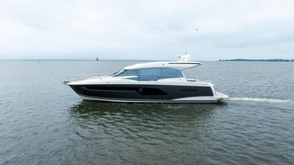 52' Prestige 2021