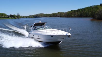 40' Cruisers Yachts 2004