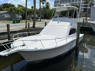 41' Luhrs 2003