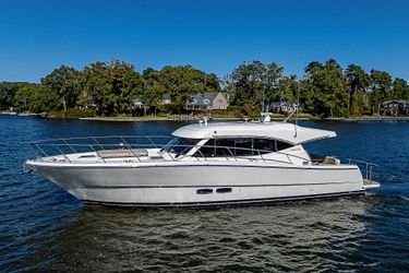 53' Maritimo 2018