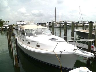 34' Mainship 2003