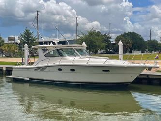 38' Tiara Yachts 2002