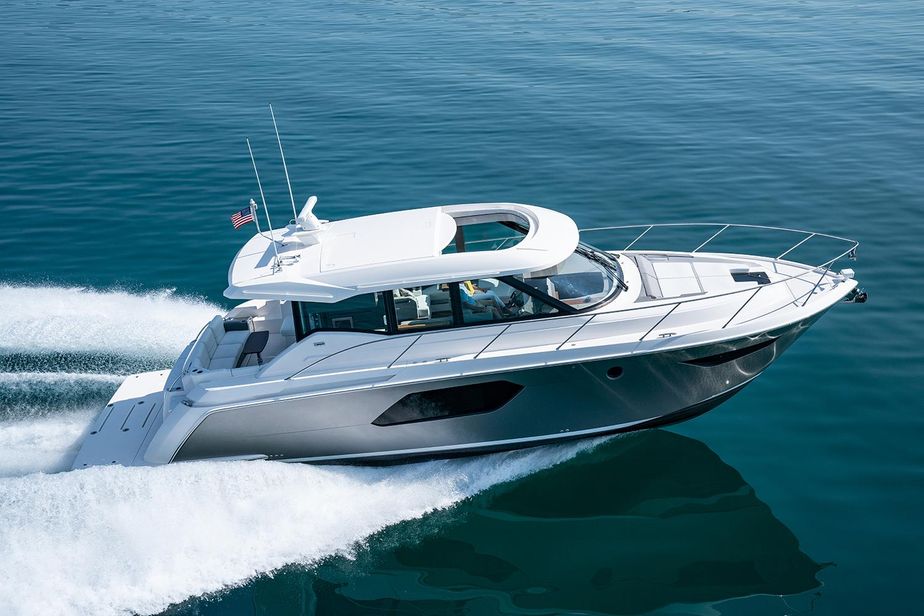 2020 Tiara Yachts 4900 Coupe Power New And Used Boats For Sale
