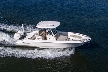 28' Boston Whaler 2023