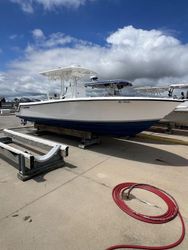 28' Contender 2015