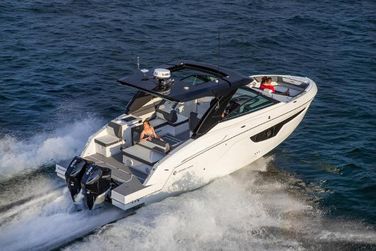 Cruisers Yachts 34 GLS Outboard