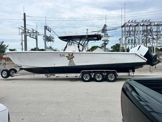 38' Seahunter 2013