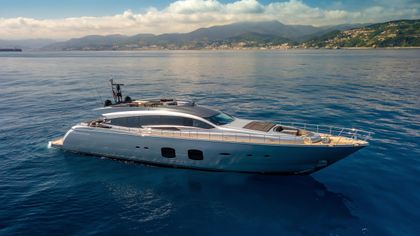 108' Pershing 2015