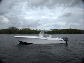 33' Invincible 2012