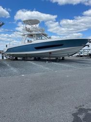42' Boston Whaler 2017