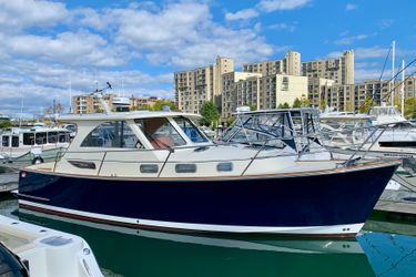 32' Legacy 2008