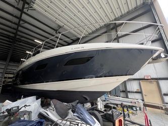 60' Riviera 2023
