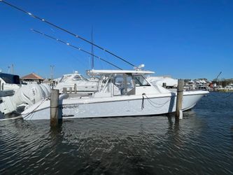 39' Everglades 2023 Yacht For Sale