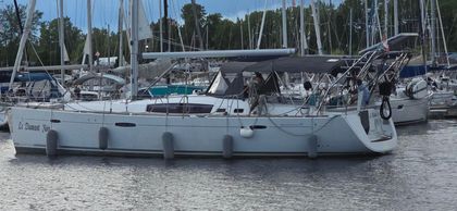 47' Beneteau 2011