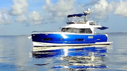 43' Azimut 2014 Yacht For Sale