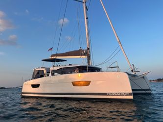 40' Fountaine Pajot 2023