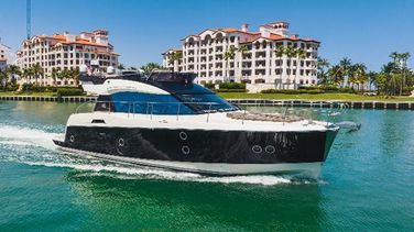 Monte Carlo Yachts Beneteau MC5 w/SeaKeeper