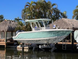 27' Robalo 2021