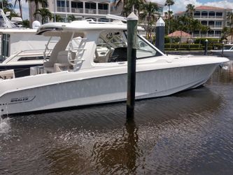 38' Boston Whaler 2020